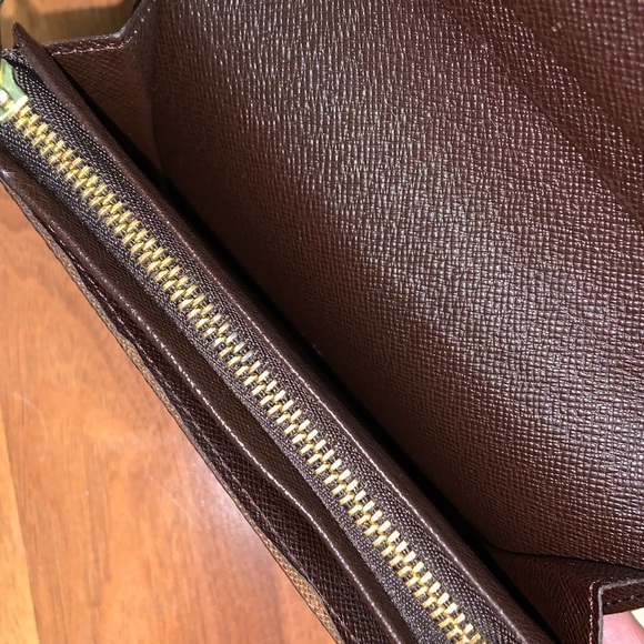 Authentic Louis Vuitton Damier Ebene Porte-Monnaie Tresor Wallet - Picture 8 of 16